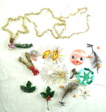 LOTTO DI VECCHI ADDOBBI