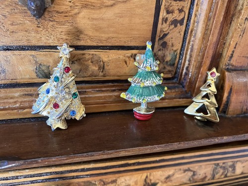 Christmas tree brooch one - ,
