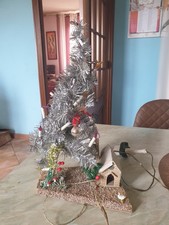 Casetta il  bianca  albero di